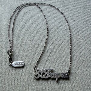 St. Tropez Script Nameplate Necklace - Silver by CALYPSO
Christiane Celle